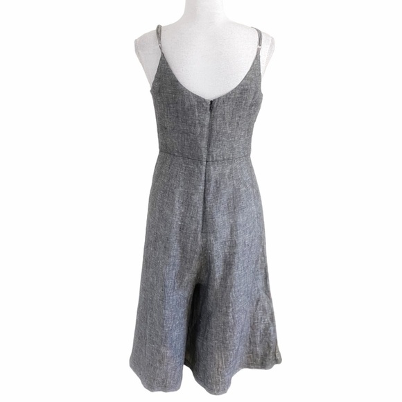TAHARI 100% LINEN GREY SURPLICE SLEEVELESS WIDE CROPPED LEG JUMPSUIT - 4 - Picture 3 of 9
